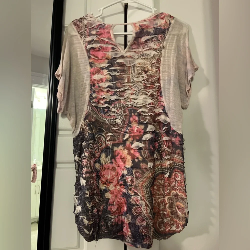 Buckle Daytrip Floral Sequin Top Vintage Rose Graphic Tee Medium M - Picture 6 of 11